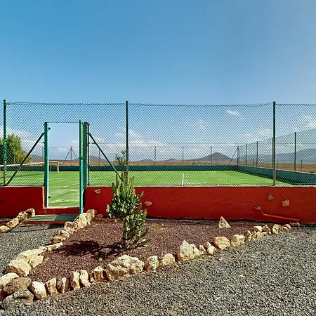 Cora - Traumvilla Mit Privatem Tennisplatz & Beheiztem Pool Villa Triquivijate