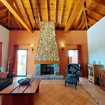 Cora - Traumvilla Mit Privatem Tennisplatz & Beheiztem Pool Villa Triquivijate