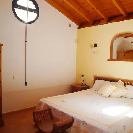 Cora Villa Triquivijate