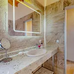 Villa Cora - Traumvilla Mit Privatem Tennisplatz & Beheiztem Pool Triquivijate