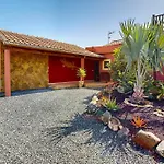 Cora - Traumvilla Mit Privatem Tennisplatz & Beheiztem Pool Villa *