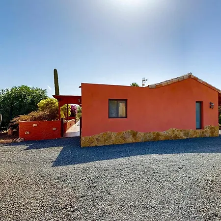 Cora - Traumvilla Mit Privatem Tennisplatz & Beheiztem Pool Villa Triquivijate