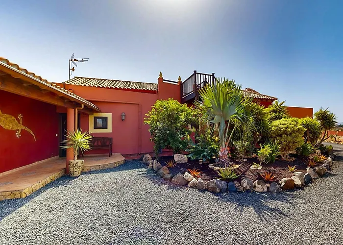 Cora - Traumvilla Mit Privatem Tennisplatz & Beheiztem Pool Villa Triquivijate